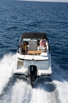 Sea Ray Sun Sport 230 OB - 3