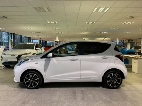 Hyundai i10 - 1.0i Comfort NOTEBOOM SPORT EDITION Van €15.950, - nu geheel rijklaar €14.950 - 1