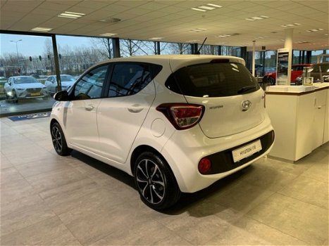 Hyundai i10 - 1.0i Comfort NOTEBOOM SPORT EDITION Van €15.950, - nu geheel rijklaar €14.950 - 1