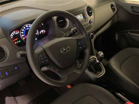 Hyundai i10 - 1.0i Comfort NOTEBOOM SPORT EDITION Van €15.950, - nu geheel rijklaar €14.950 - 1