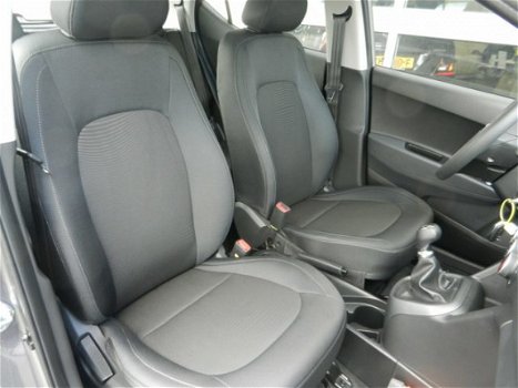 Hyundai i10 - 1.0i Comfort VAN € 14.095, - VOOR € 11.845, - 1