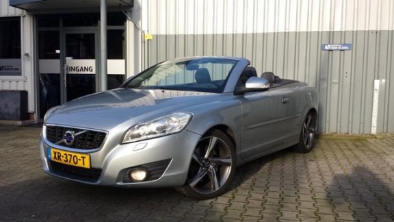 Volvo C70 - D3 Momentum XENON - 1