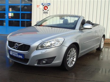 Volvo C70 - D3 Momentum XENON - 1