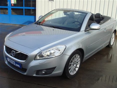 Volvo C70 - D3 Momentum XENON - 1