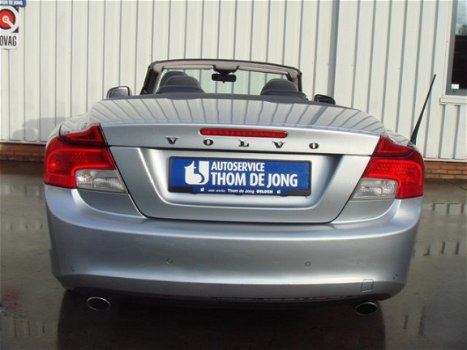 Volvo C70 - D3 Momentum XENON - 1