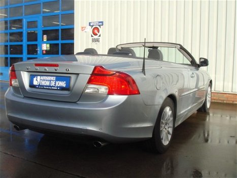 Volvo C70 - D3 Momentum XENON - 1