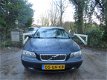 Volvo V70 - 2.4 Comfort Line , Elegance, Leer, Estate line, Afn. Trekhaak, 2e Eigenaar, APK 11-2019. - 1 - Thumbnail