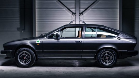 Alfa Romeo GTV - 2.0 - 1