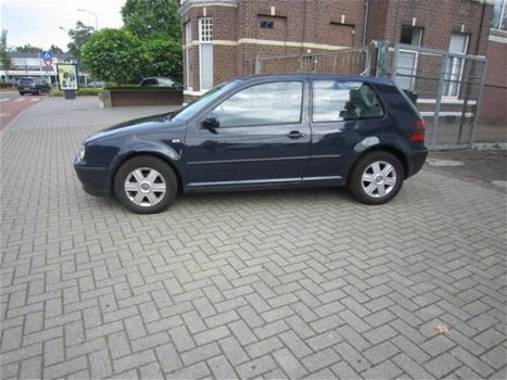 Volkswagen Golf - 1.4-16V - 1