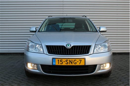 Skoda Octavia Combi - 1.6 TDI Greentech Ambition | Navi | Airco | Bluetooth | Trekhaak | Cruise | - 1