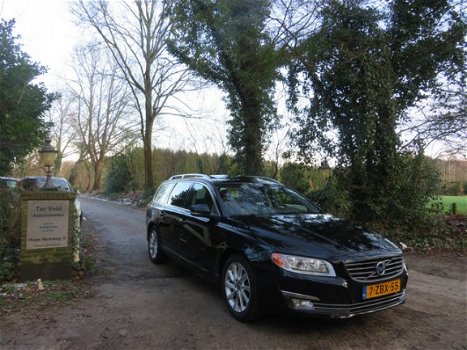 Volvo V70 - 2.0 D4 Summum ,181 pk, Luxury line, El. Schuifdak en stoelen,Trekhaak, 1e Eig. Topstaat, - 1