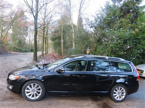 Volvo V70 - 2.0 D4 Summum ,181 pk, Luxury line, El. Schuifdak en stoelen,Trekhaak, 1e Eig. Topstaat, - 1