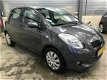 Toyota Yaris - 1.3 VVTi Sol NAP 5drs AIRCO NAVI PDC zeer luxe uitvoering - 1 - Thumbnail