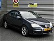 Volkswagen Jetta - 1.9 TDI Trendline - 1 - Thumbnail