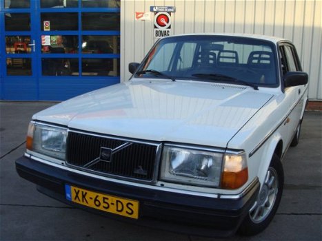 Volvo 240 - GL 2.3 - 1