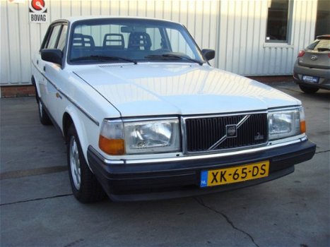 Volvo 240 - GL 2.3 - 1