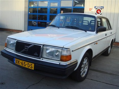 Volvo 240 - GL 2.3 - 1