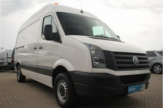 Volkswagen Crafter - 35 2.0TDI 109pk L2H2 | Park. sens. | Trekhaak | Parrot | Inrichting | Kluis | L - 1