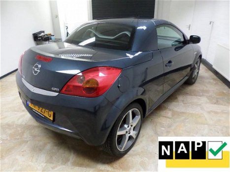 Opel Tigra TwinTop - 1.3 CDTi ZONDAG ' s open van 12-tot 17 uur - 1