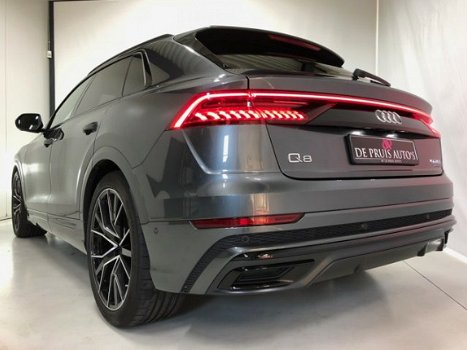 Audi Q8 - 50 TDI 2x S Line ACC Luchtv Pano 22 Inch 360 ° Camera St. Kachel Soft Close - 1