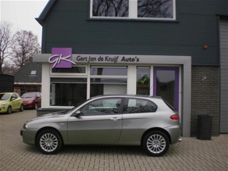 Alfa Romeo 147 - 2.0 T.Spark Business Pro - 1