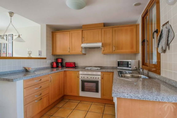 Keurig appartement in ALBIR met balkon bij zwembaden - Afbeelding 2