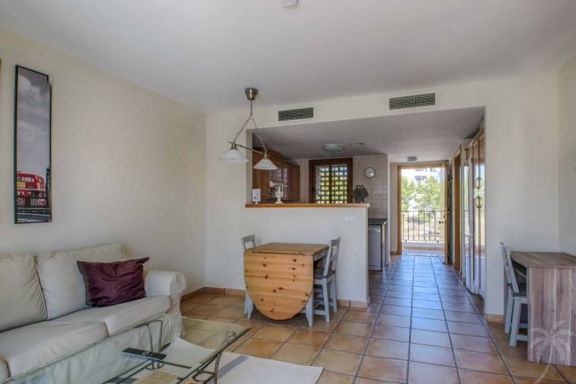 Keurig appartement in ALBIR met balkon bij zwembaden - Afbeelding 6