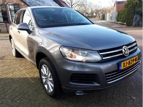 Volkswagen Touareg - 3.0 TDI Highline 2010/Compleet onderhouden/BTW/Leder/Navi/Xenon/Inruil mogelijk - 1