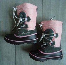 Nieuwe Meisjes Snowboots maten  30 t/m 38*