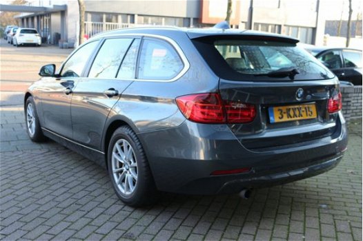 BMW 3-serie Touring - 316i Executive Groot Navigatie Xenon Leder Connect Drive - 1