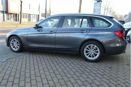 BMW 3-serie Touring - 316i Executive Groot Navigatie Xenon Leder Connect Drive - 1