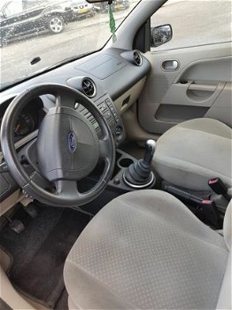 Ford Fiesta - 1.6-16V Ghia - 1
