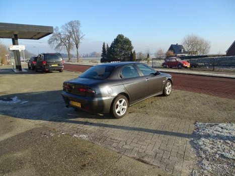 Alfa Romeo 156 - 2.4 JTD Distinctive - 1