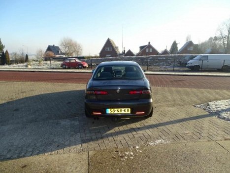 Alfa Romeo 156 - 2.4 JTD Distinctive - 1