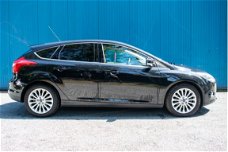 Ford Focus - 1.6 EcoB. 150PK Titanium 1500KG Trekken #NAVI #XENON