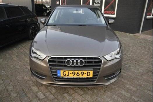 Audi A3 Sportback - 1.6 TDI Ambition Pro Line plus Nieuwstaat - 1