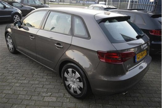 Audi A3 Sportback - 1.6 TDI Ambition Pro Line plus Nieuwstaat - 1