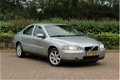 Volvo S60 - 2.4 140PK Drivers Edition / Leer / Climate Control - 1 - Thumbnail