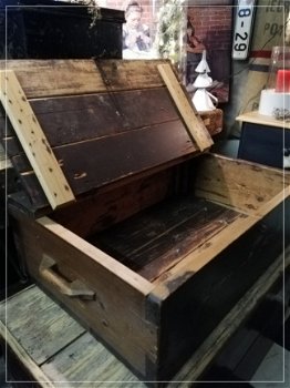 Prachtige oude houten kist - 5