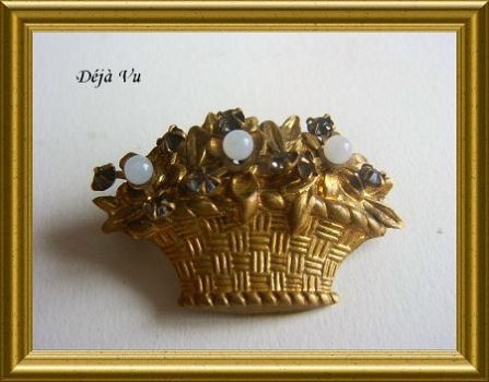 Oude broche ; bloemenmand // vintage brooch flower basket - 1