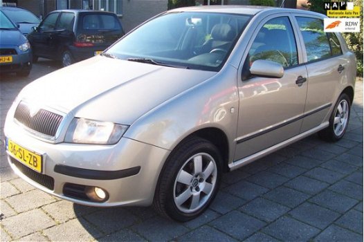 Skoda Fabia - 1.4 TDI Ambition Zuinig.5 drs.Airco.Cruise.Apk tot 20-03-2020.Zeer nette en goed rijde - 1