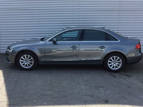 Audi A4 - 1.8 TFSI PRO LINE BUSINESS d-ketting en waterpomp v.v op km154966 - 1