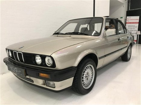 BMW 3-serie - 318i Automaat K6 / NL Origineel /NAP - 1