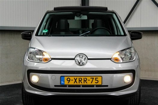 Volkswagen Up! - 1.0 groove up BlueMotion ✅5-Deurs 1e Eig|NL|DLR|Panoramadak|Leder|NAVI|LM|Fietsdrag - 1