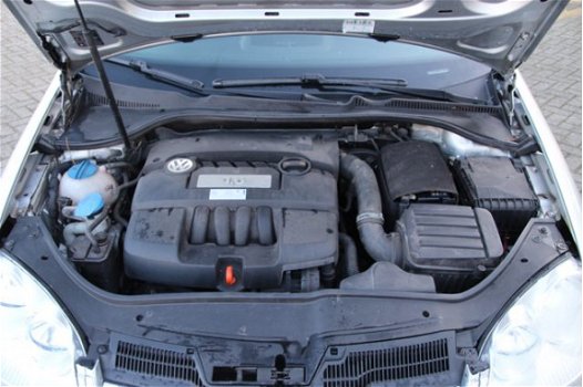 Volkswagen Jetta - 1.6 Comfortline | Lederen bekleding | Airco | Navigatie | Climate control - 1