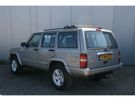 Jeep Cherokee - 4.0 Automaat - 1