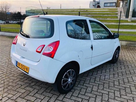 Renault Twingo - 1.2 16V Acces , Boekjes, Cruisecontrole, Airco, Audiosysteem - 1