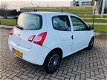 Renault Twingo - 1.2 16V Acces , Boekjes, Cruisecontrole, Airco, Audiosysteem - 1 - Thumbnail