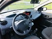 Renault Twingo - 1.2 16V Acces , Boekjes, Cruisecontrole, Airco, Audiosysteem - 1 - Thumbnail