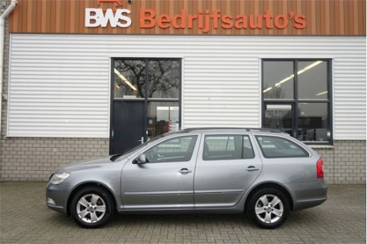 Skoda Octavia Combi - 1.2 TSI Ambition Business Line / navigatie / climate en cruise control / nette - 1